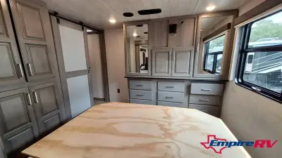 2021 Keystone montana 3741FK photo 16