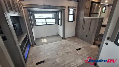 2021 Keystone montana 3741FK photo 12