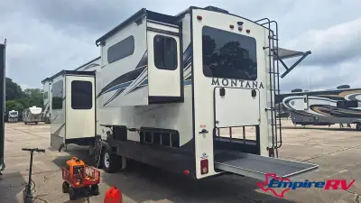 2021 Keystone montana 3741FK photo 4