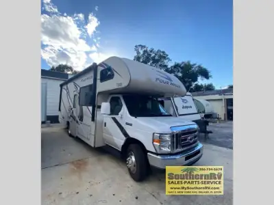 2019 Thor Motor Coach Four Winds 26B photo 2