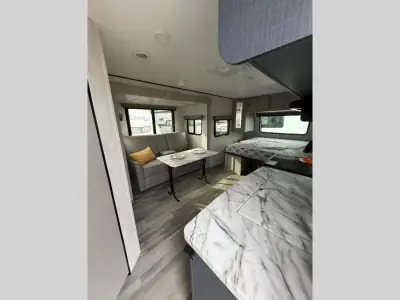 2026 Coachmen Apex Ultra-Lite 188RBST photo 7