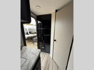 2026 Coachmen Apex Ultra-Lite 188RBST photo 12