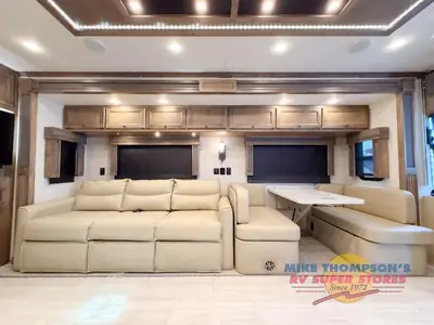 2026 Tiffin Motorhomes Allegro RED photo 15