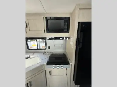 2026 Shasta Rvs i-5 Edition 527BHS photo 11