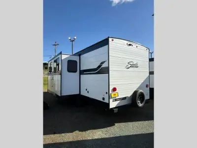 2026 Shasta Rvs i-5 Edition 527BHS photo 5