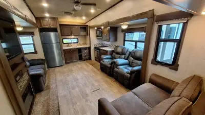 2018 Forest River Rockwood 8290BS photo 7