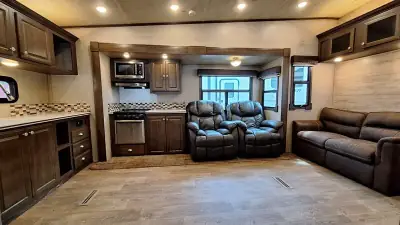 2018 Forest River Rockwood 8290BS photo 9
