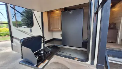 2018 Forest River Rockwood 8290BS photo 5