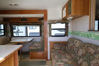 2004 Komfort 23FS photo 8