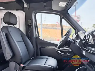 2026 Tiffin Motorhomes GH1 photo 13