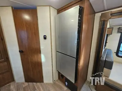 2027 Outdoors Timber Ridge Titanium Series 22FQS photo 7
