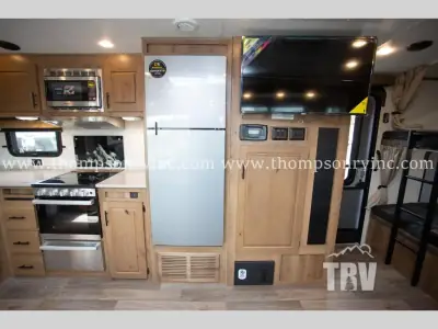 2027 Outdoors Timber Ridge Titanium Series 28BKS photo 9