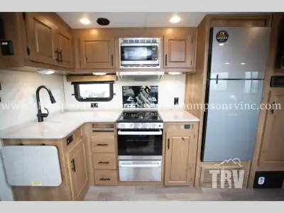2027 Outdoors Timber Ridge Titanium Series 28BKS photo 15
