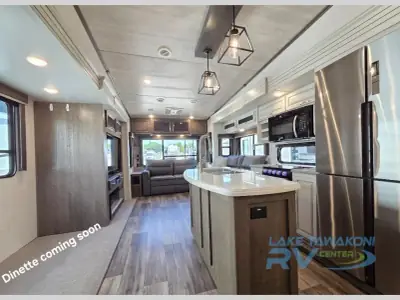 2021 Keystone Cougar 302RLS photo 3