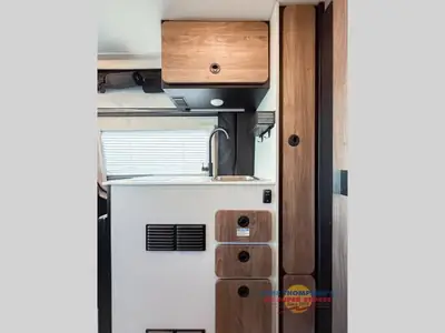 2026 Tiffin Motorhomes GH1 photo 17