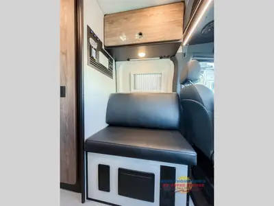2026 Tiffin Motorhomes GH1 photo 13