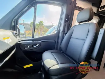 2026 Tiffin Motorhomes GH1 photo 11