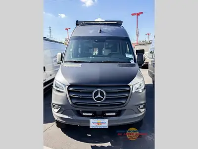 2026 Tiffin Motorhomes GH1 photo 2
