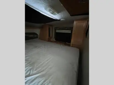 2009 Eagle Cap Campers Eagle Cap 955 photo 13