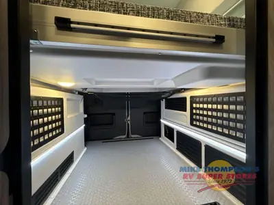2026 Tiffin Motorhomes GH1 photo 27