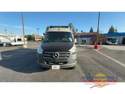 2026 Tiffin Motorhomes GH1 photo 3