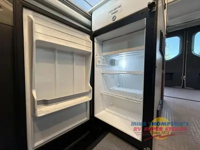 2026 Tiffin Motorhomes GH1 photo 23