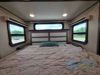 2022 Grand Design Solitude 345GK photo 22