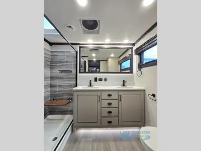 2022 Redwood Redwood 3951MB photo 23