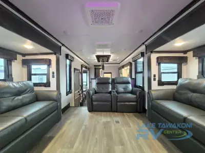 2022 Redwood Redwood 3951MB photo 9