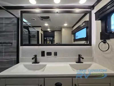 2022 Redwood Redwood 3951MB photo 24