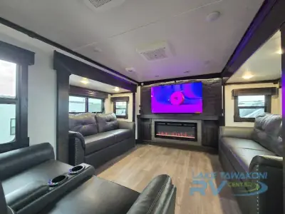 2022 Redwood Redwood 3951MB photo 6