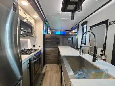 2022 Redwood Redwood 3951MB photo 12