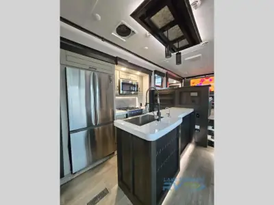 2022 Redwood Redwood 3951MB photo 10