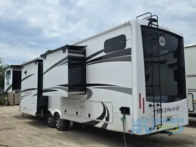 2022 Redwood Redwood 3951MB photo 5
