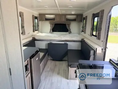 2027 Trailmanor 2720 Series 2720QB photo 27