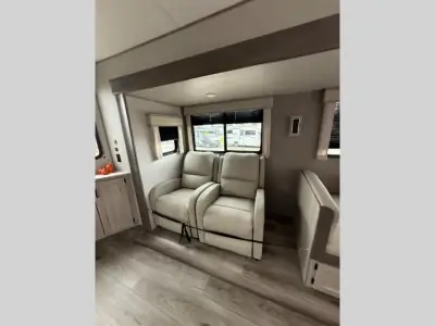 2025 Coachmen Catalina Destination Series 39MKTS photo 17