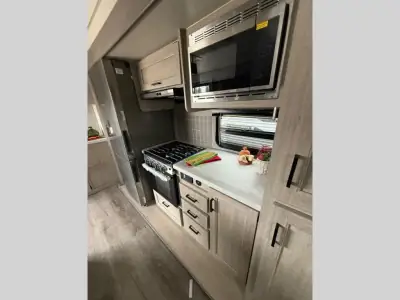2025 Coachmen Catalina Destination Series 39MKTS photo 24