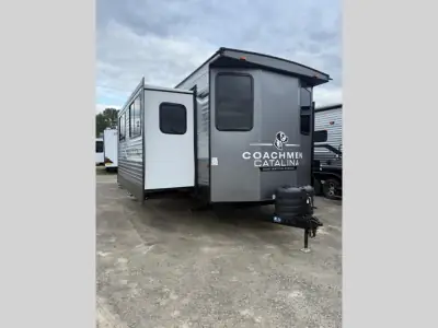 2025 Coachmen Catalina Destination Series 39MKTS