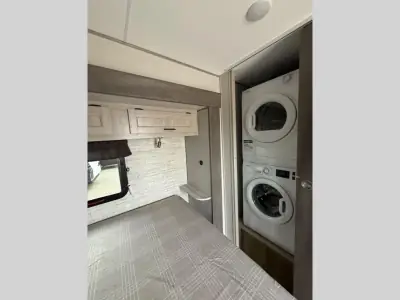 2025 Coachmen Catalina Destination Series 39MKTS photo 12