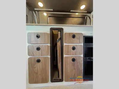 2026 Tiffin Motorhomes GH2 photo 16