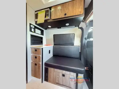 2026 Tiffin Motorhomes GH2 photo 15
