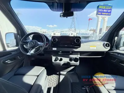 2026 Tiffin Motorhomes GH2 photo 10