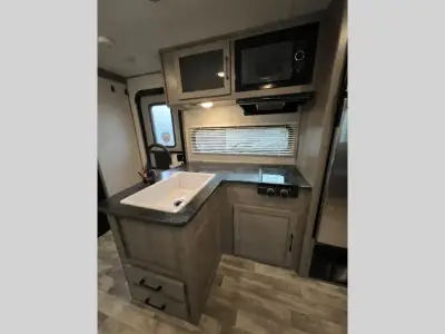 2022 Dutchmen Kodiak SE 27SBH photo 11