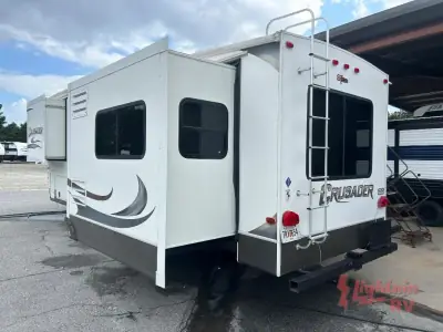 2011 Prime Time Crusader 290RLT photo 6