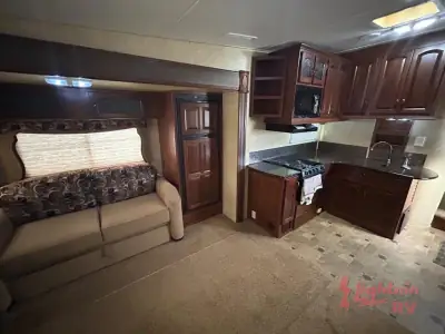 2011 Prime Time Crusader 290RLT photo 13