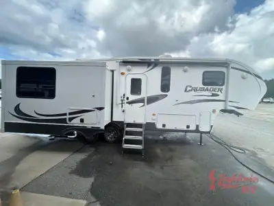 2011 Prime Time Crusader 290RLT photo 3