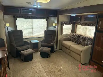 2011 Prime Time Crusader 290RLT photo 14