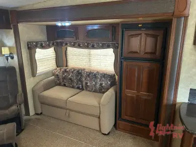 2011 Prime Time Crusader 290RLT photo 15