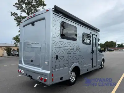 2026 Pleasure-Way Plateau XLTW Twin Bed photo 5