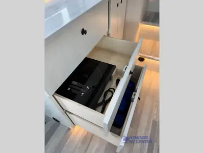 2026 Pleasure-Way Plateau XLTW Twin Bed photo 30